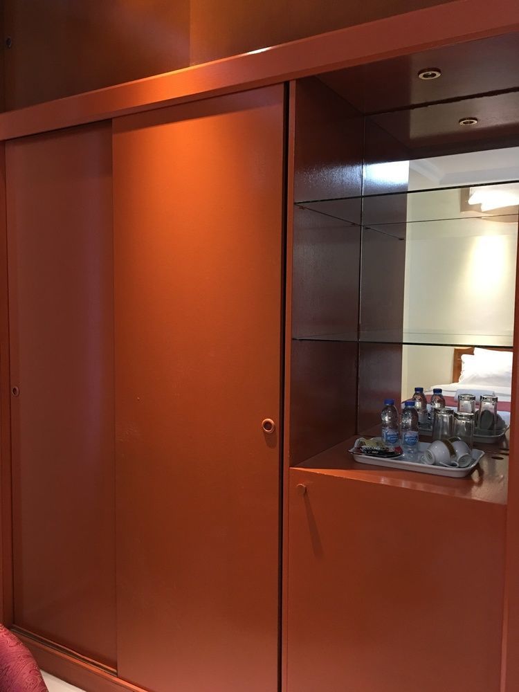 Oyo 366 Waves Hotel Ajman Luaran gambar