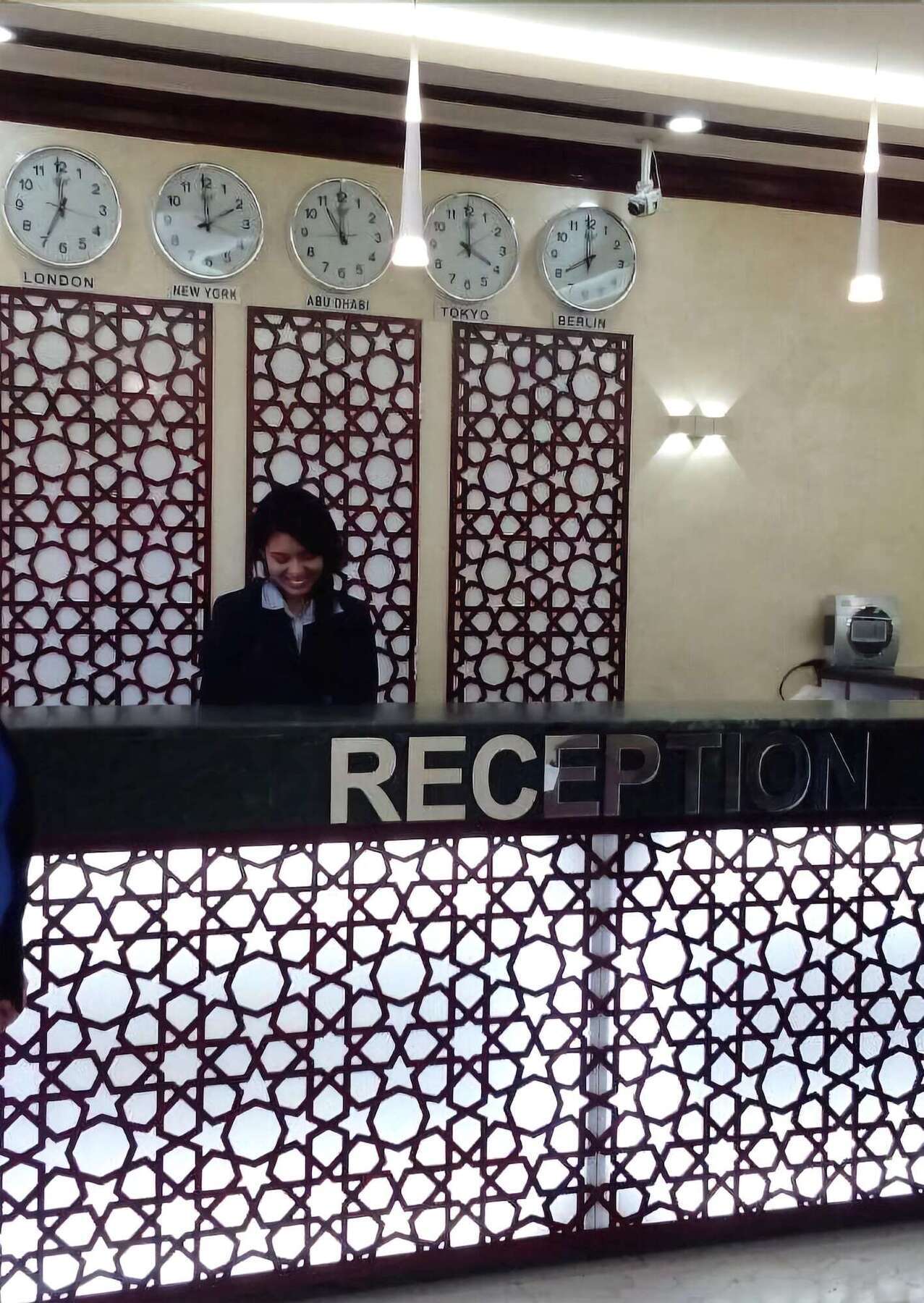 Oyo 366 Waves Hotel Ajman Luaran gambar