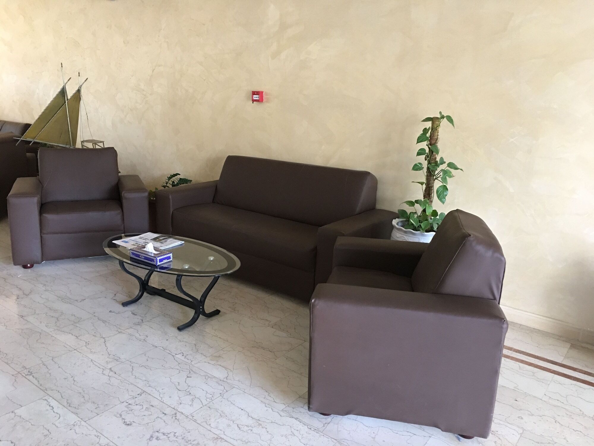 Oyo 366 Waves Hotel Ajman Luaran gambar