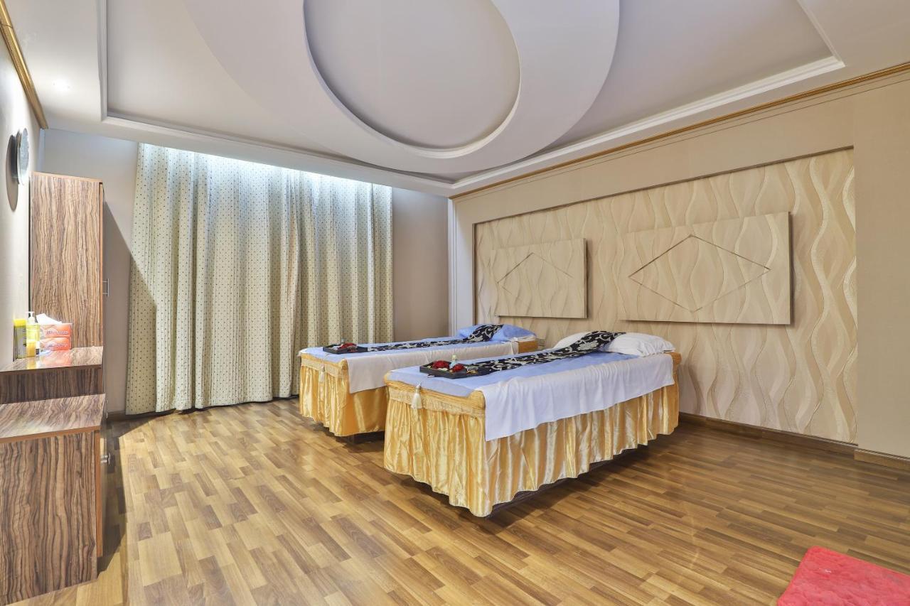 Oyo 366 Waves Hotel Ajman Luaran gambar