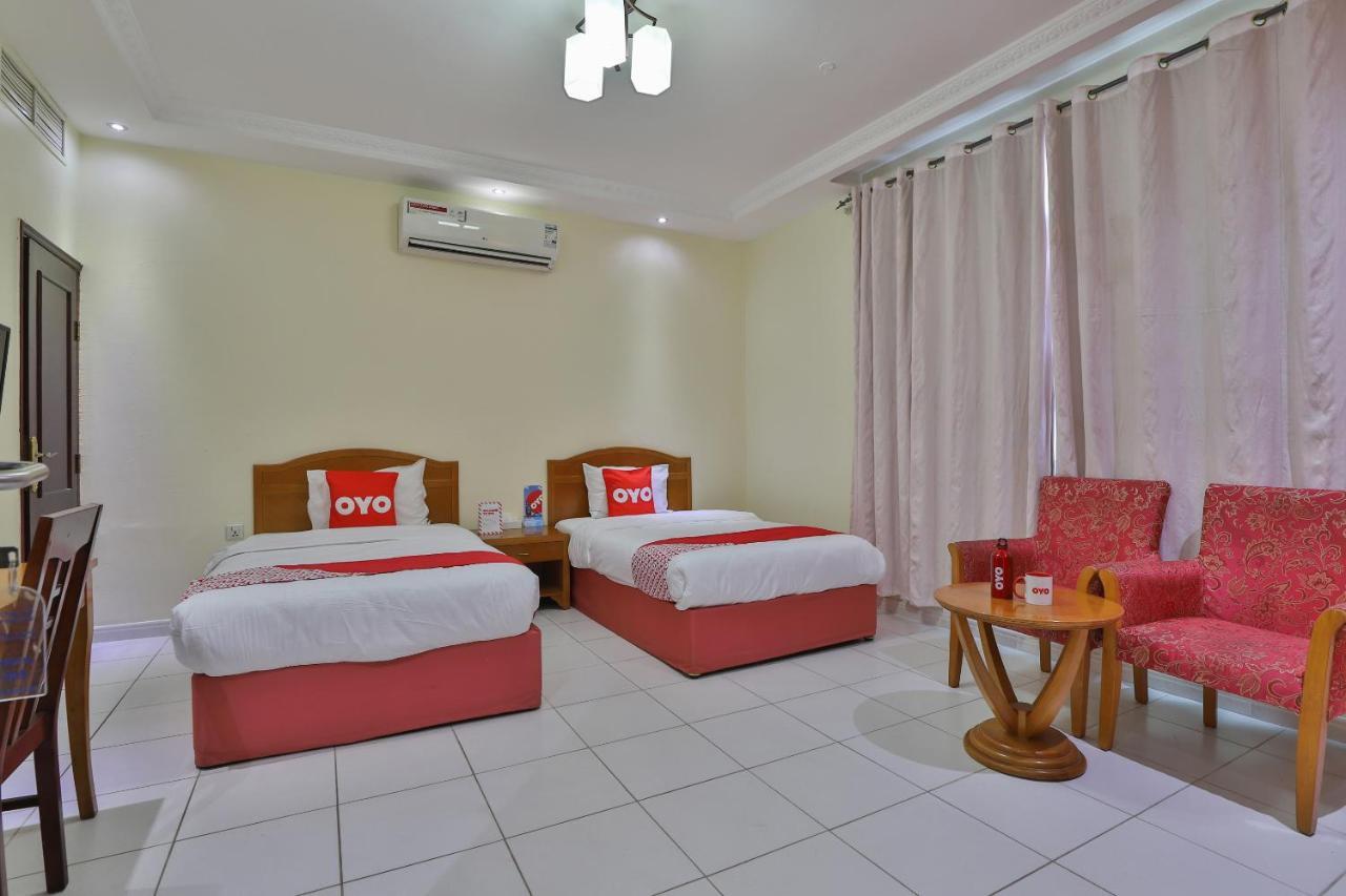 Oyo 366 Waves Hotel Ajman Luaran gambar